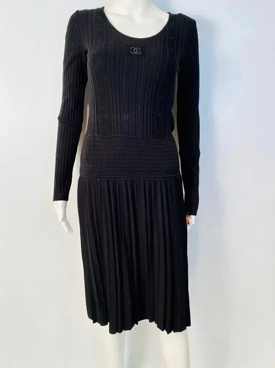 Chanel 05A Black Long Sleeve Ribbed CC Logo Sweater Dress FR 38 US 4/6