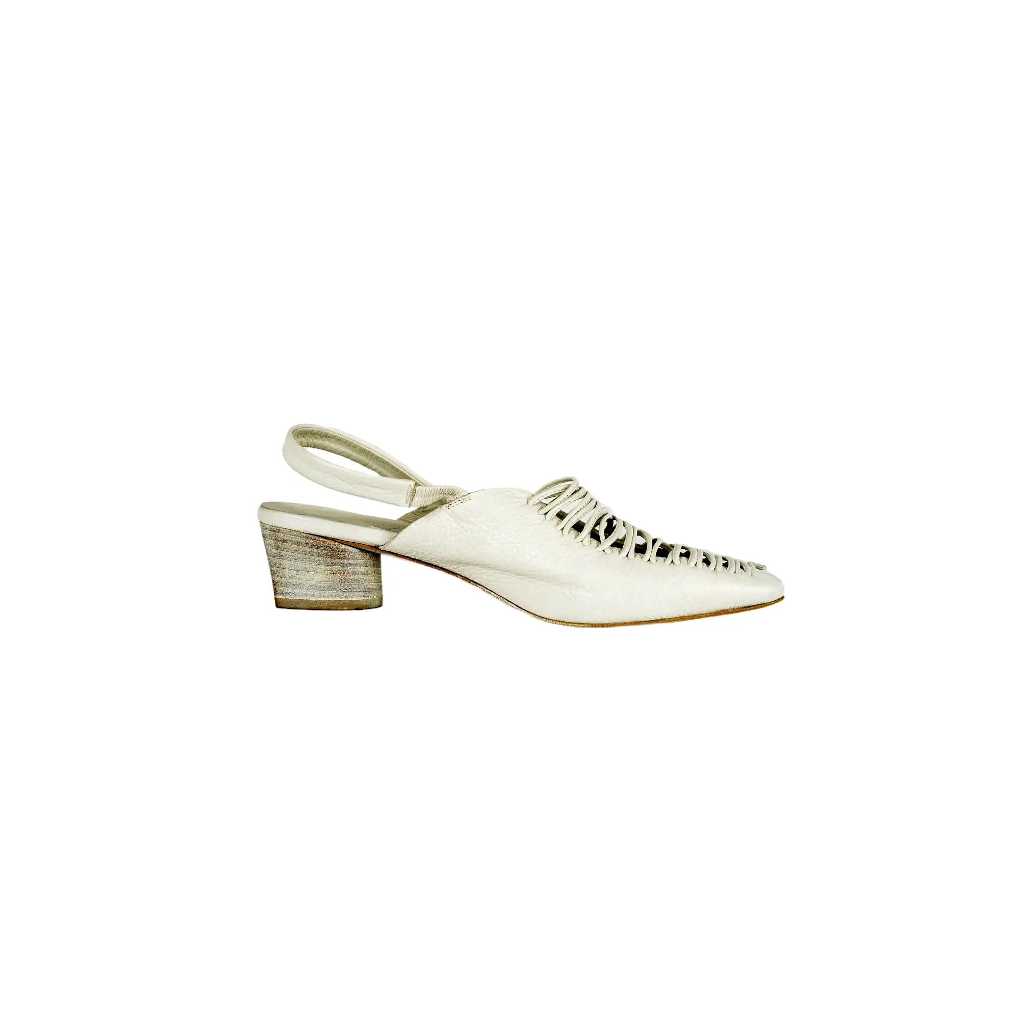 Chanel Lacci Cervo Chalk White