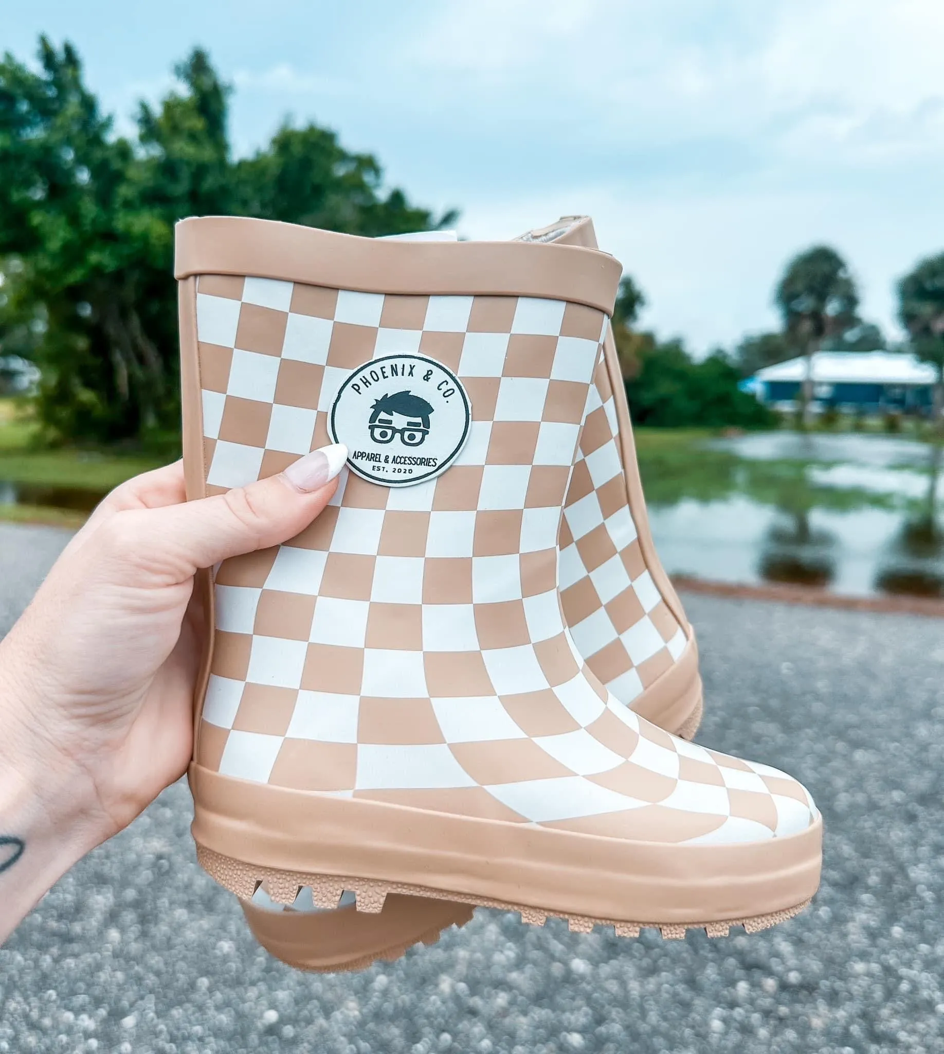 Neutral checkered kids rain boots