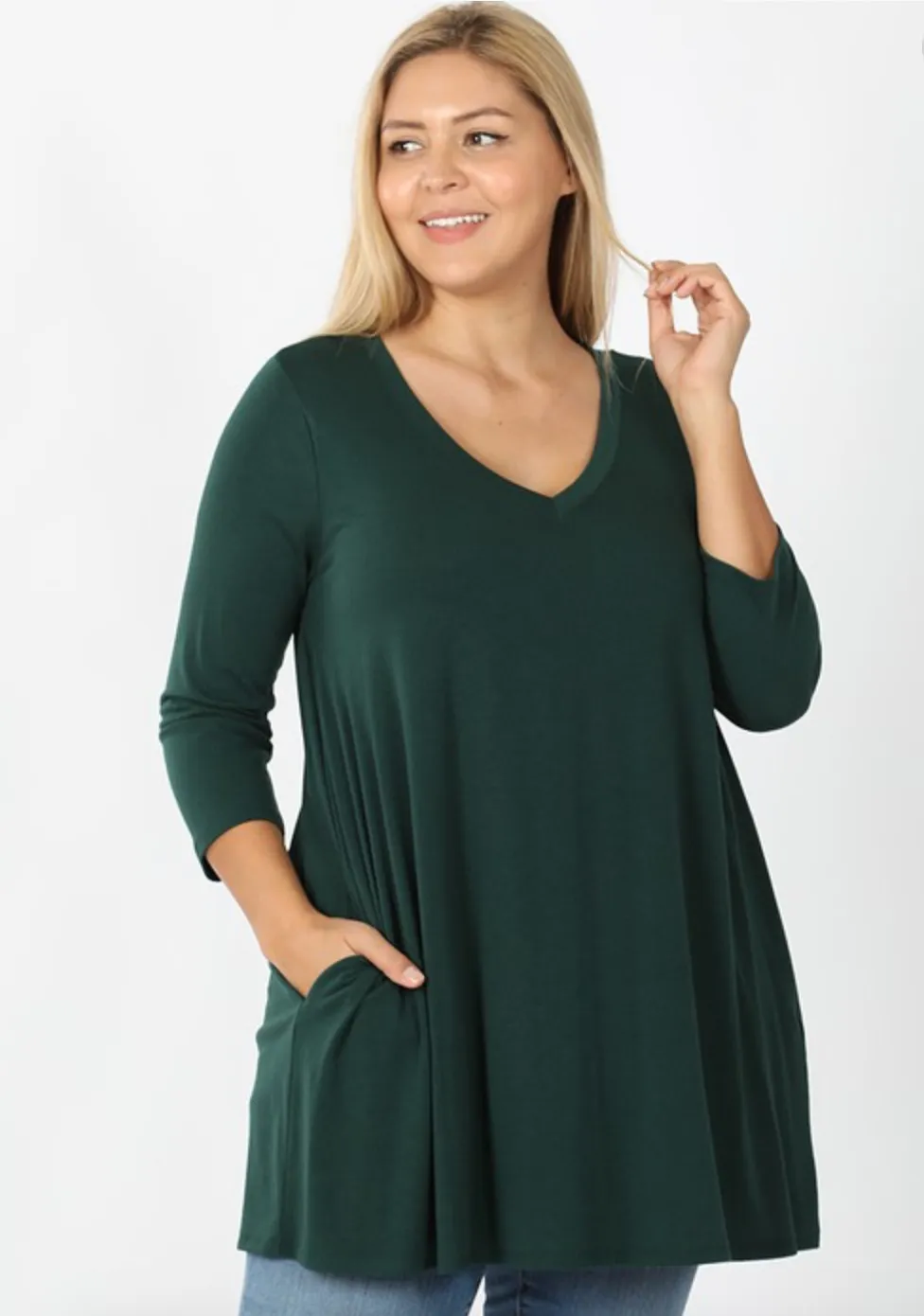 PLUS SIZE 3/4 Sleeve V-Neck Top (WITH POCKETS)