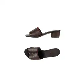 Slipper Family Spinner Brown