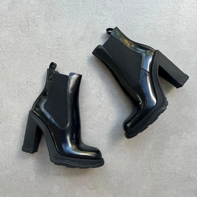 Tread Heel Chelsea Boots, Black