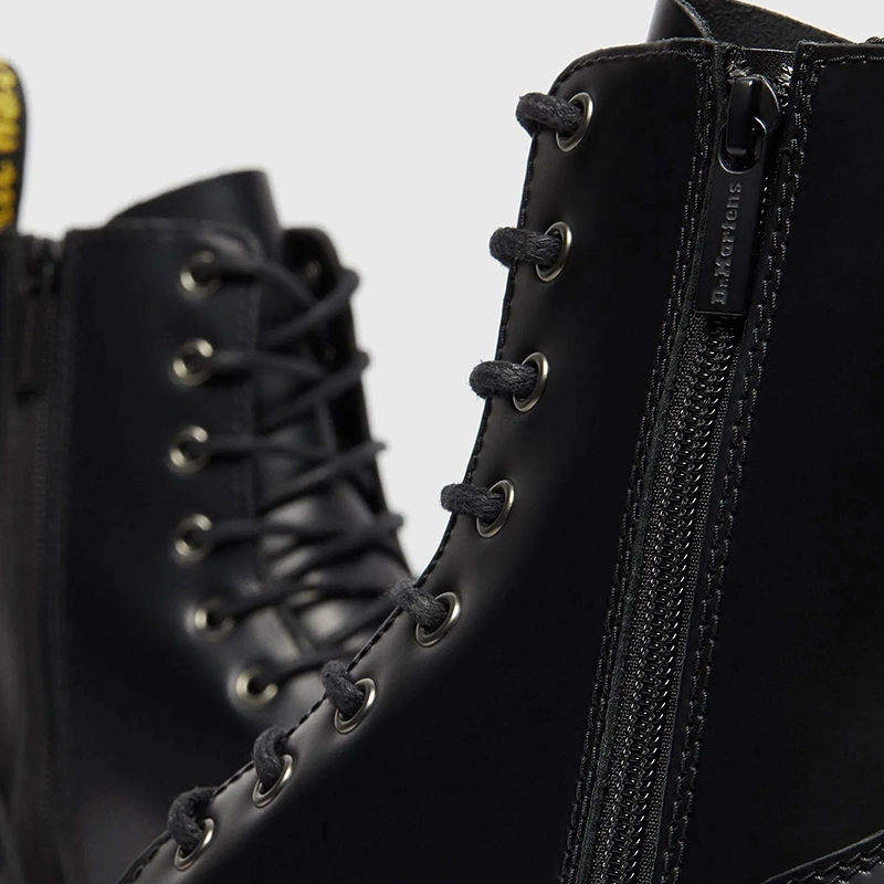 Women’s All Season Boots, Black Mid-Top 