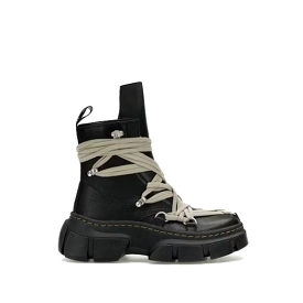 Women’s All Season Boots, Black Mid-Top 